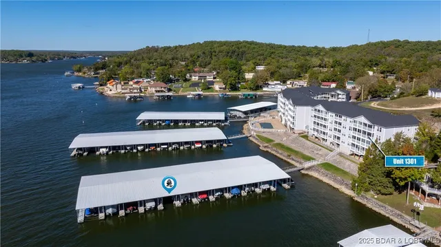 $347,500 | 28624 Gravois Village Lane, Unit 1301, Rocky Mount, MO 65072