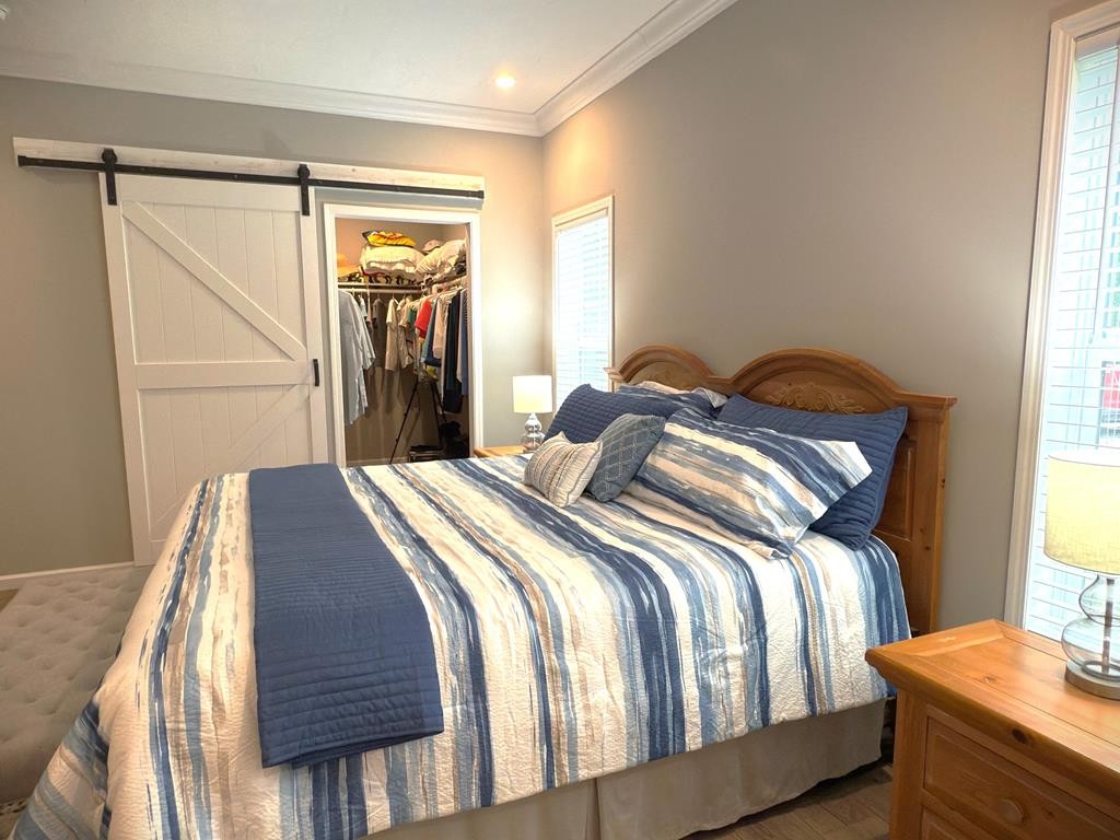 3524 Griffintown Road Sparta, TN 38583 - Photo 33 of 83 a bedroom with a bed and a window