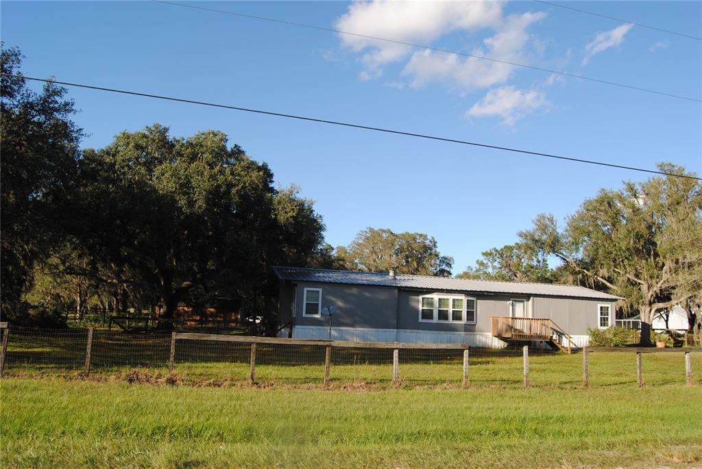 7706 Shoupe Road Plant City, FL 33565 - Photo 1 of 1 Front of home
