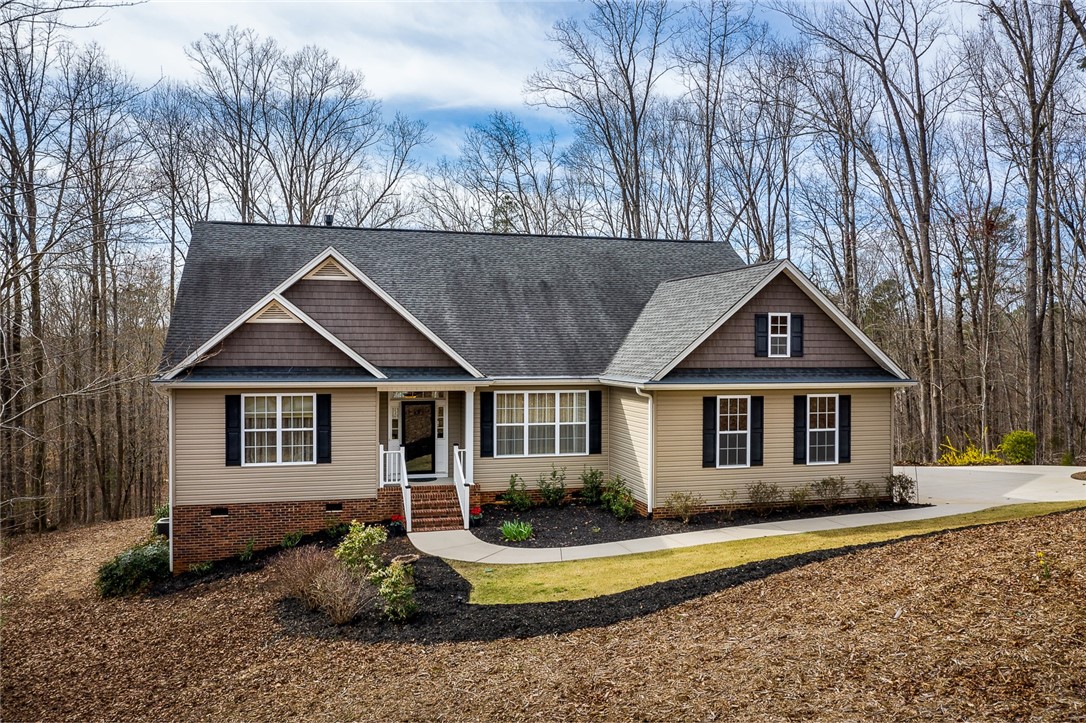 219 North Foxglove Road Westminster, SC 29693 - Photo 3 of 43 Gallery Image 3