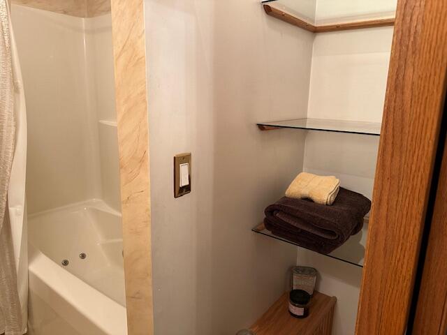 W8908 Highway 18 Oakland, WI 53523 - Photo 30 of 57 IMG_0645