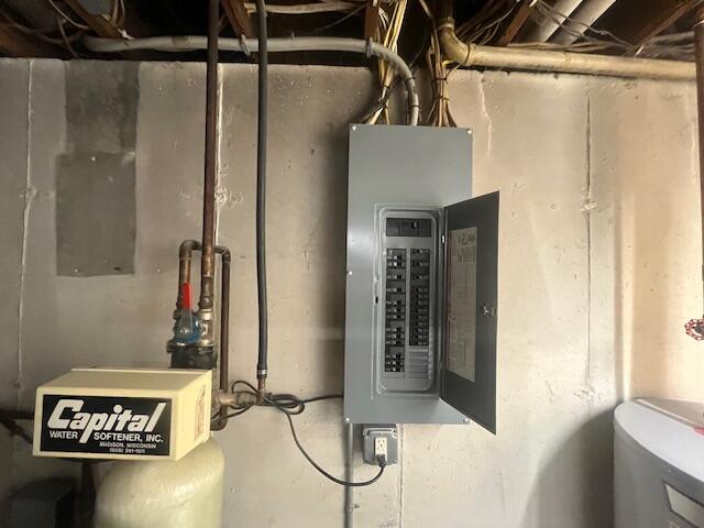 W8908 Highway 18 Oakland, WI 53523 - Photo 38 of 57 IMG_2050