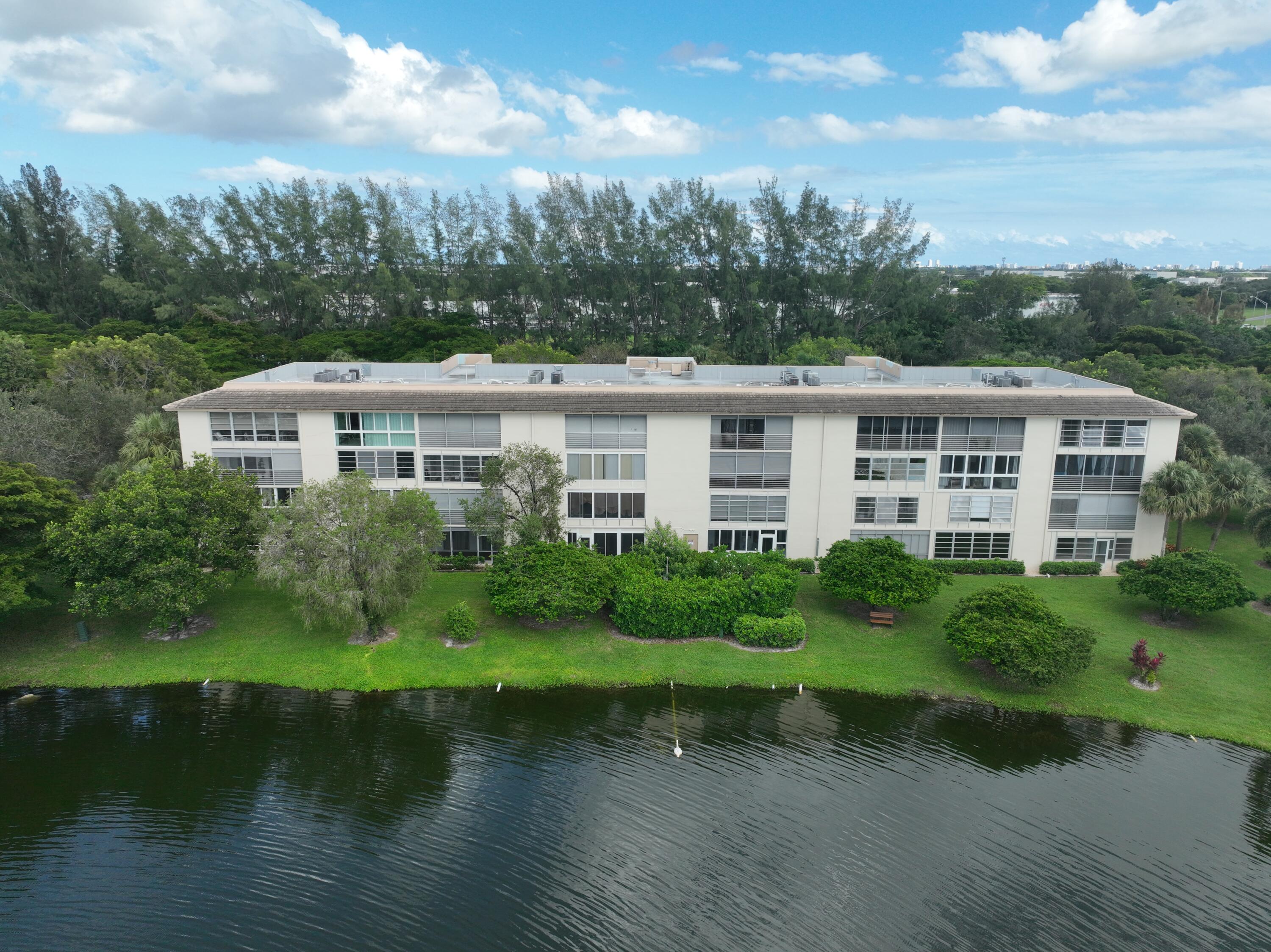 1904 Bermuda Circle, Unit H1 Coconut Creek, FL 33066 - Photo 46 of 72 Bermuda