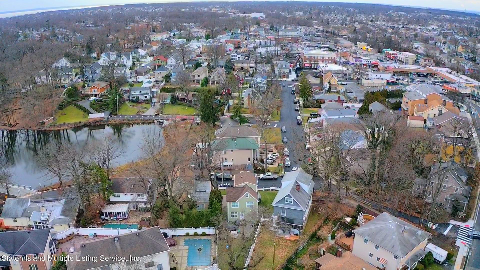 21 Ramble Road Staten Island, NY 10308 - Photo 10 of 60 Photo Jan 05, 3 59 39 PM
