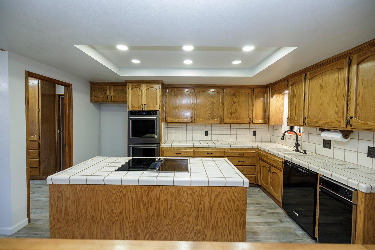1647 Running Ceres, CA 95307 - Photo 18 of 55