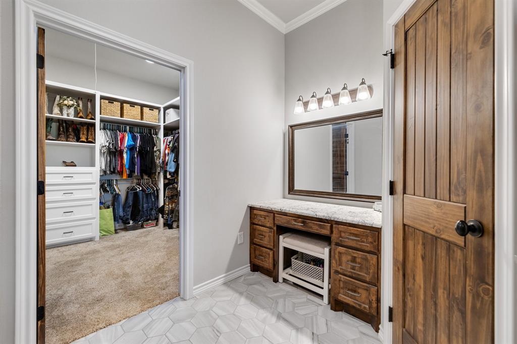 2668 Upper Montague Road Bowie, TX 76230 - Photo 14 of 40 a view of a hallway with closet and a window