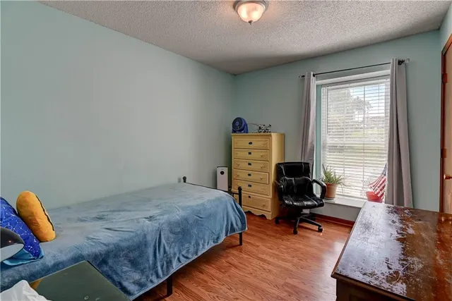 $355,000 | 816 East Whitney Street, Olathe, KS 66061