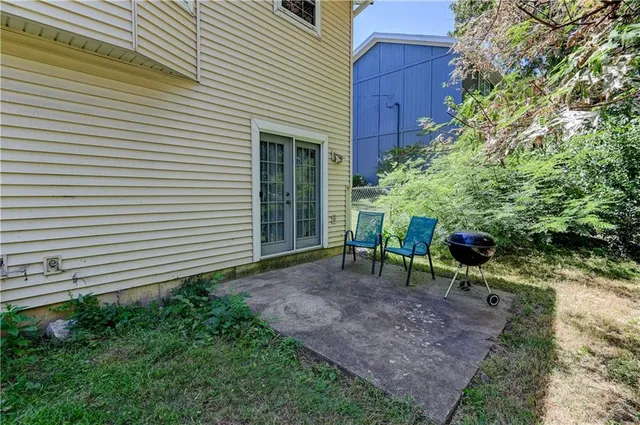 $355,000 | 816 East Whitney Street, Olathe, KS 66061