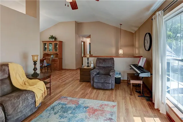 $355,000 | 816 East Whitney Street, Olathe, KS 66061