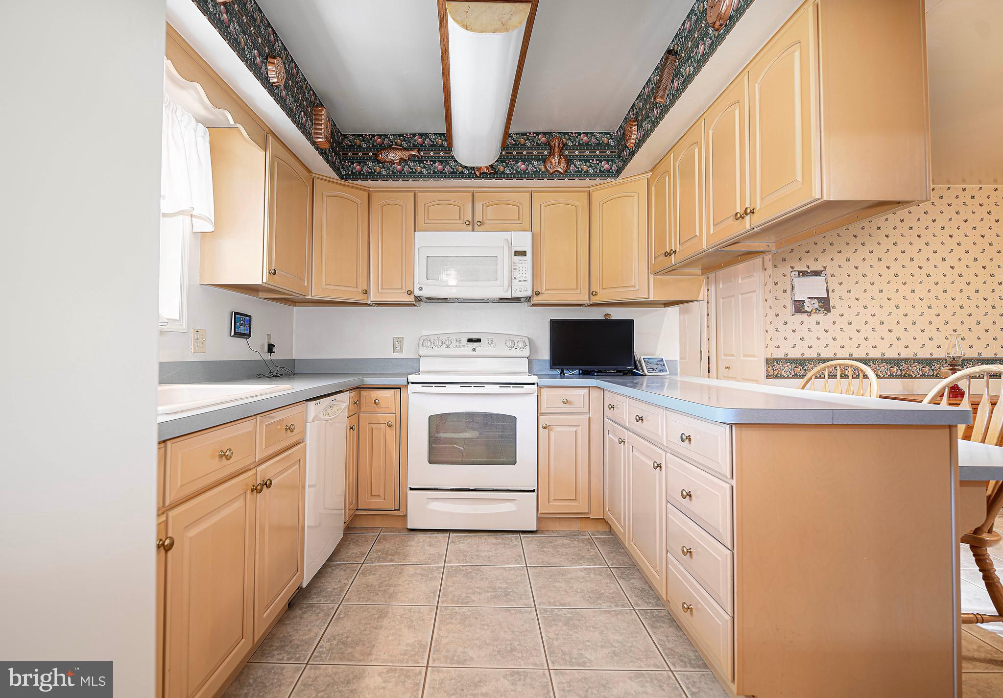 2319 Laurel Bush Road Abingdon, MD 21009 - Photo 6 of 36 Kitchen