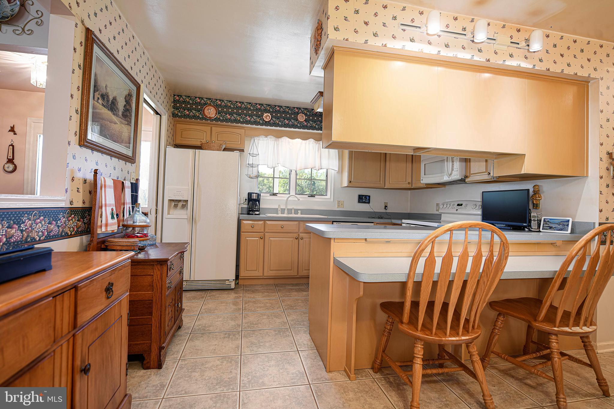2319 Laurel Bush Road Abingdon, MD 21009 - Photo 7 of 36 Breakfast Bar