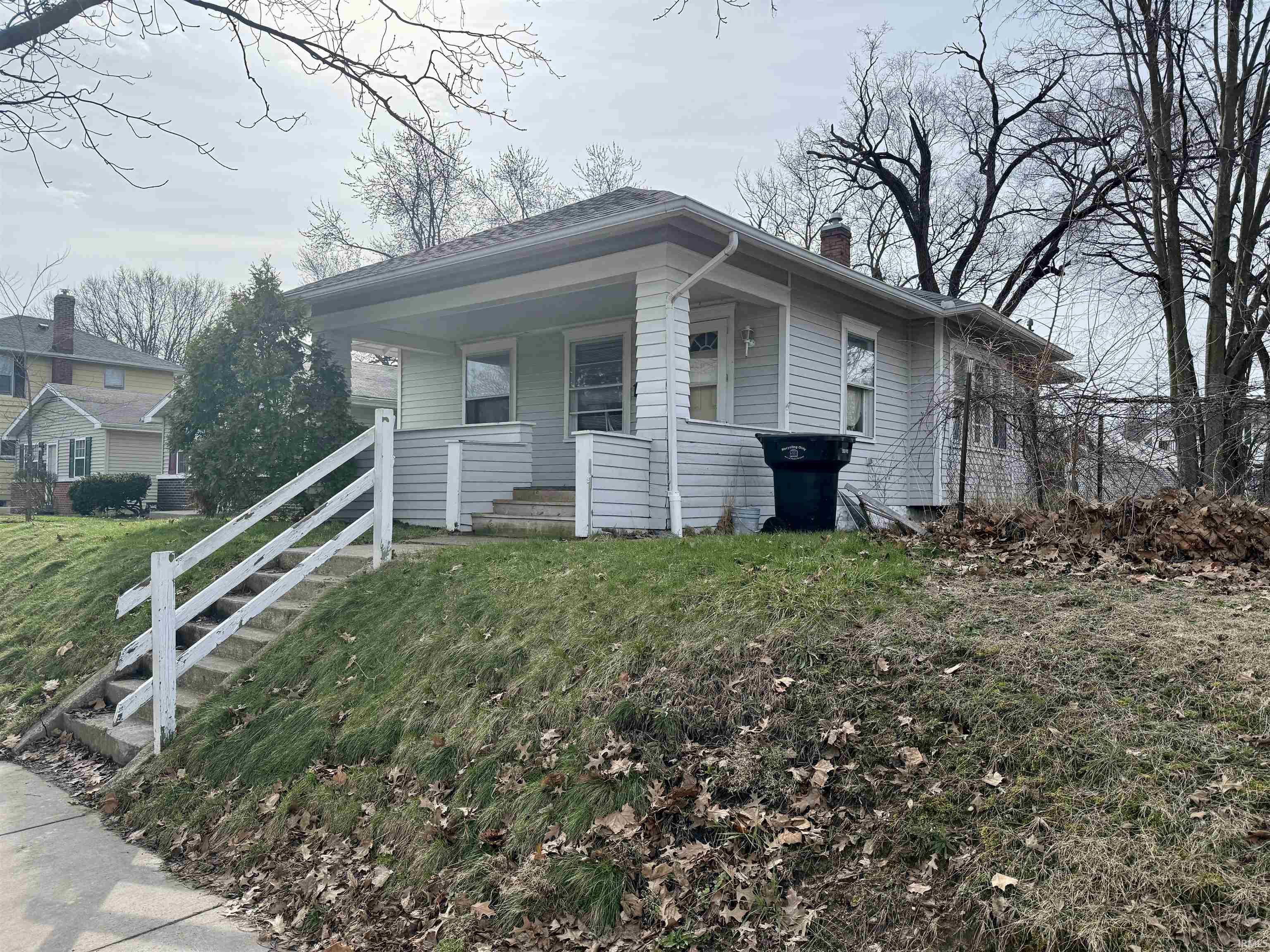 804 East Calvert Street South Bend, IN 46613 - Photo 2 of 3