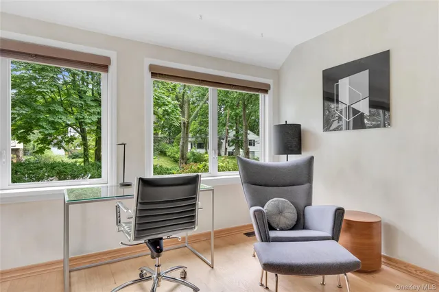 $11,950 | 3 Harmony Drive, Larchmont, NY 10538