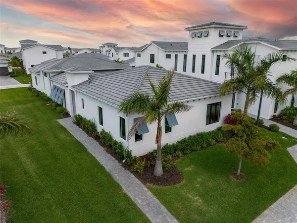 $1,050,000 | 5932 Red Mangrove Lane, Bradenton, FL 34210