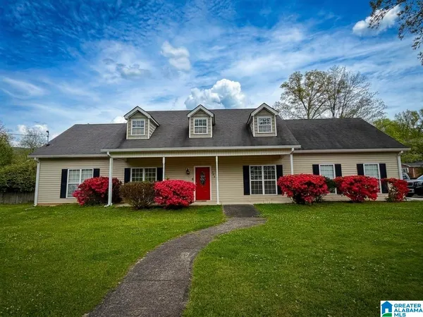 $254,000 | 702 10th Avenue Northeast, Jacksonville, AL 36265