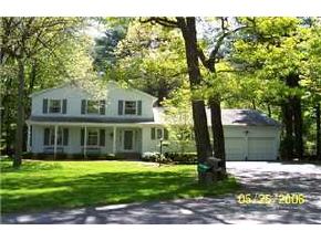 11 Danbury Road Nashua, NH 03064 - Photo 1 of 9 Gallery Image 1