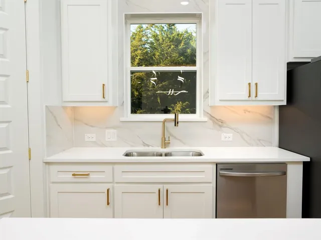 $425,000 | 5849 Millar Drive, Dallas, TX 75236