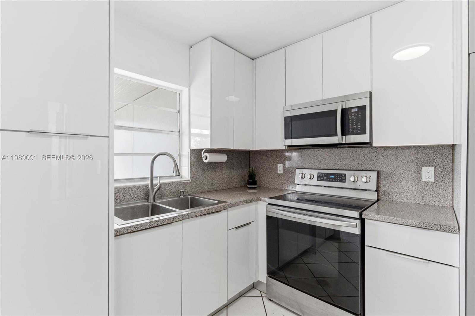 12621 Southwest 264th Street, Unit 1 Homestead, FL 33032 - Photo 13 of 24