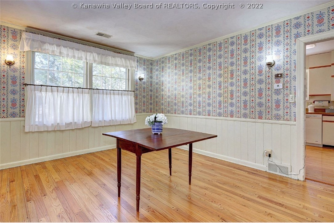 1516 Loudon Heights Road Charleston, WV 25314 - Photo 3 of 12 Gallery Image 3