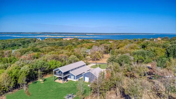 $755,000 | 278 Glen Ellen Road, Pottsboro, TX 75076