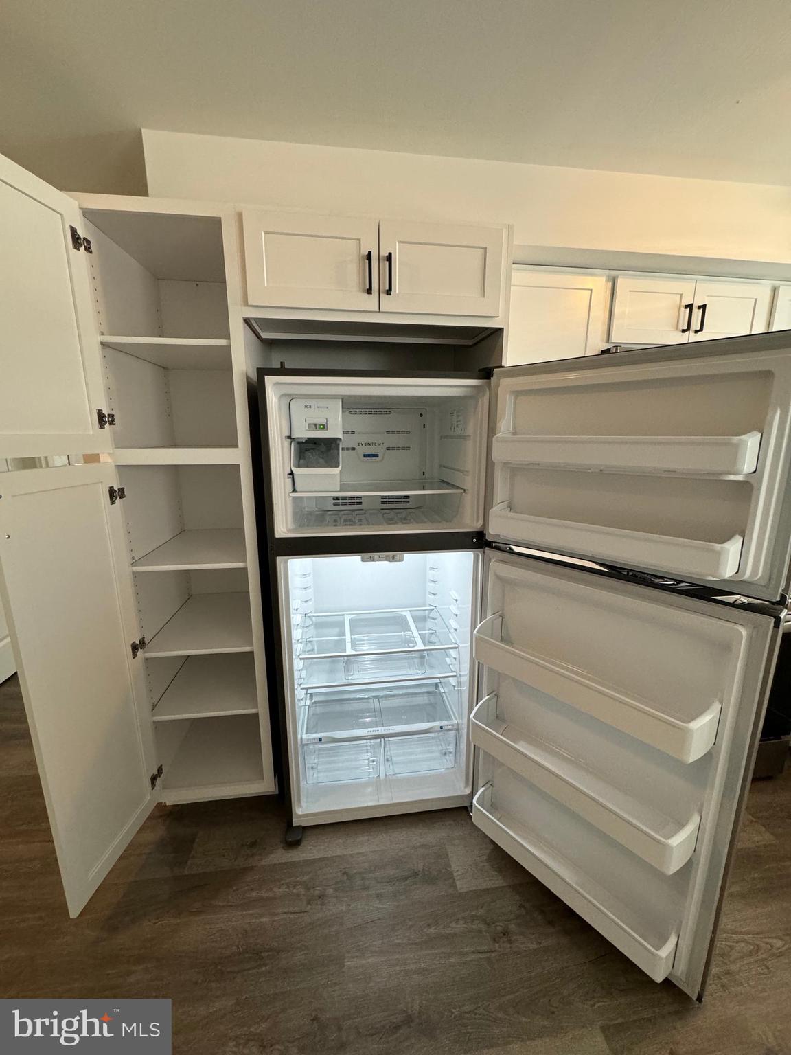 1841 Davisville Road, Unit B6 Willow Grove, PA 19090 - Photo 8 of 21 Plenty of storage