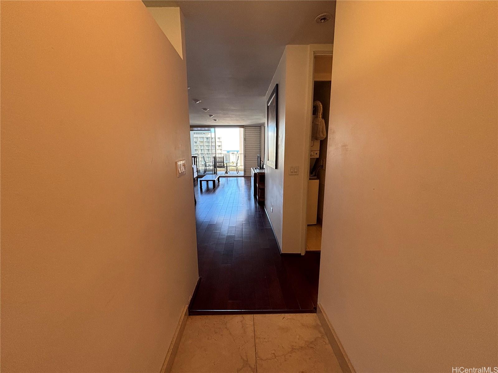 469 Ena Road, Unit 2104 Honolulu, HI 96815 - Photo 9 of 24