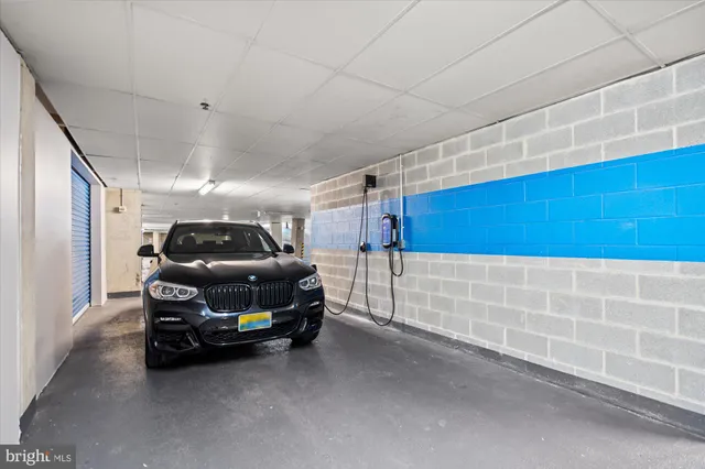 $995,000 | 1021 North Garfield Street, Unit 409, Arlington, VA 22201