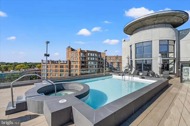 $995,000 | 1021 North Garfield Street, Unit 409, Arlington, VA 22201