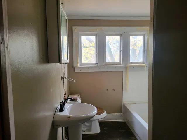 $102,220 | 2012 March Street, Kalamazoo, MI 49001