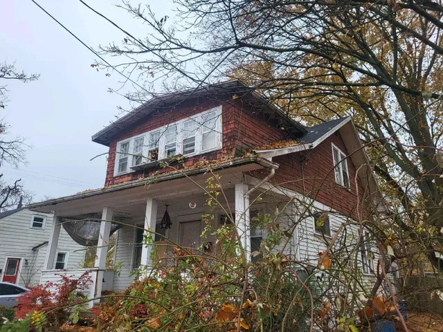 $102,220 | 2012 March Street, Kalamazoo, MI 49001