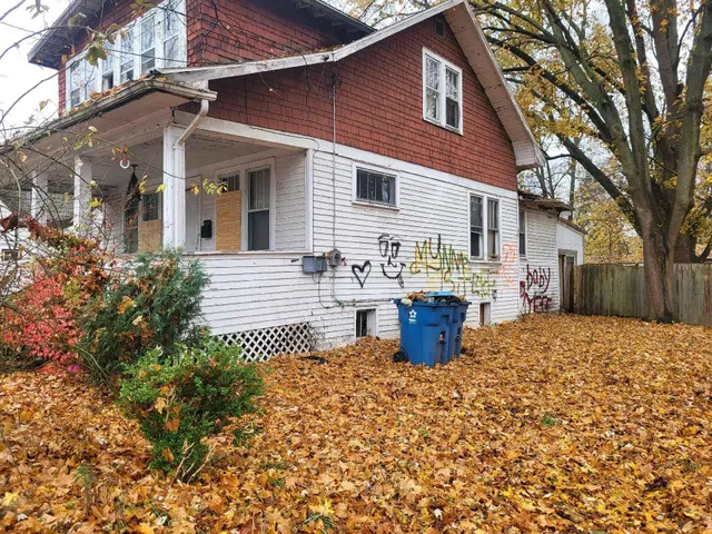 $102,220 | 2012 March Street, Kalamazoo, MI 49001