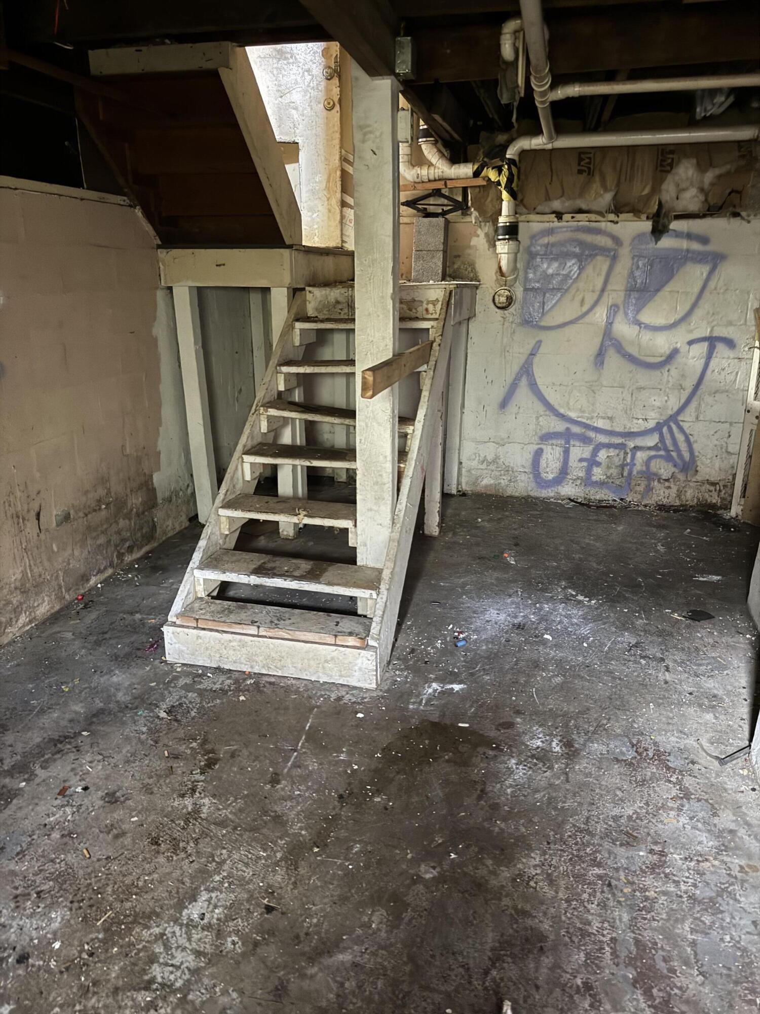 2012 March Street Kalamazoo, MI 49001 - Photo 27 of 28 26