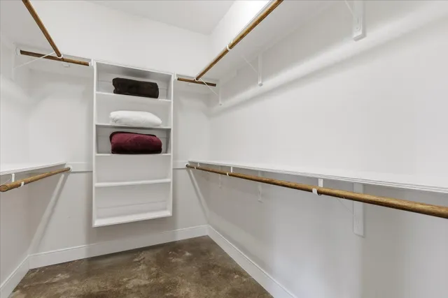 $2,400 | 107 East Keamuku Court, Bastrop, TX 78602