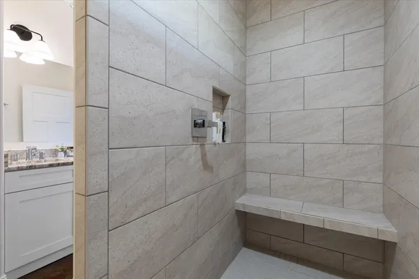 $2,300 | 107 East Keamuku Court, Bastrop, TX 78602