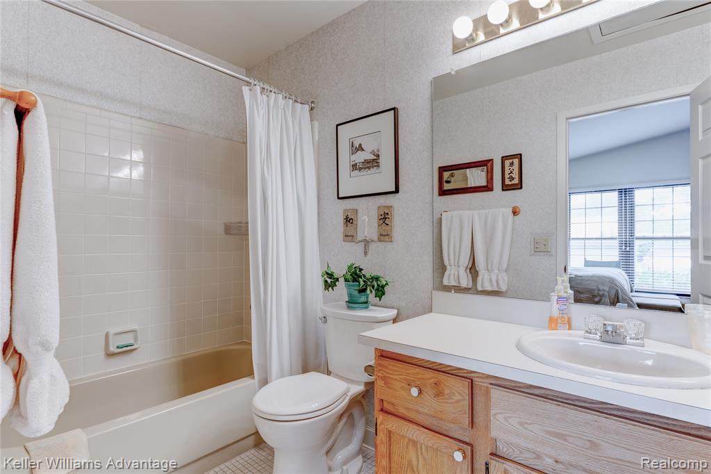 22152 Edgewater Novi, MI 48375 - Photo 15 of 28