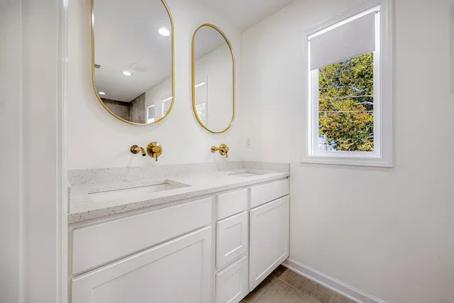 $270,000 | 1111 Walker Avenue, Memphis, TN 38106