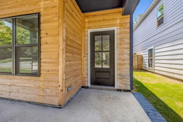 $270,000 | 1111 Walker Avenue, Memphis, TN 38106