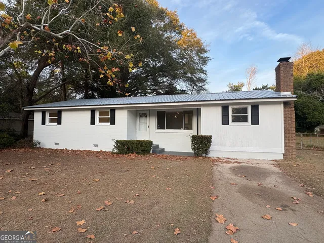 front view of house with a outdoor space