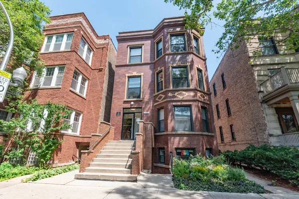 $3,345 | 1336 West Bryn Mawr Avenue, Unit 3F, Chicago, IL 60660