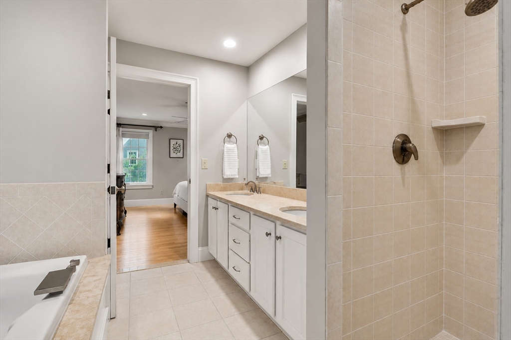 36 Journeys End Lane, Unit 13 Lexington, MA 02421 - Photo 15 of 30