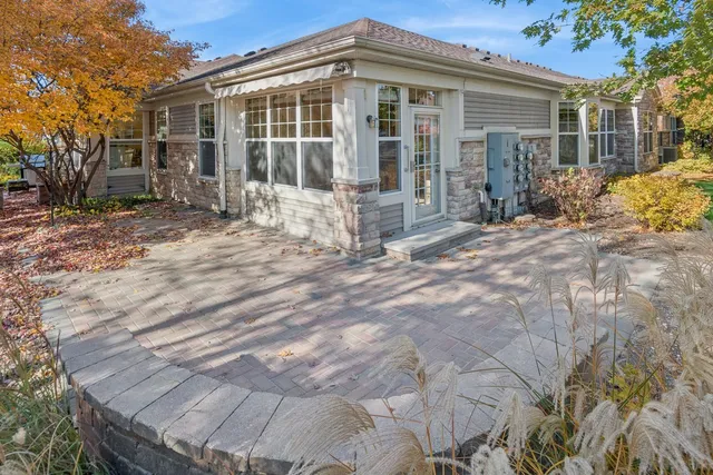 $485,000 | 2905 Normandy Circle, Naperville, IL 60564