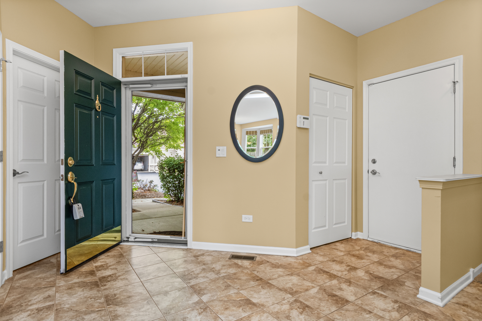 2905 Normandy Circle Naperville, IL 60564 - Photo 3 of 45