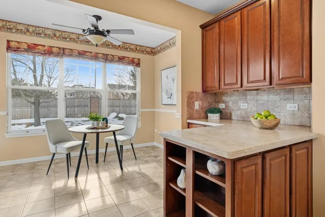 $485,000 | 2905 Normandy Circle, Naperville, IL 60564