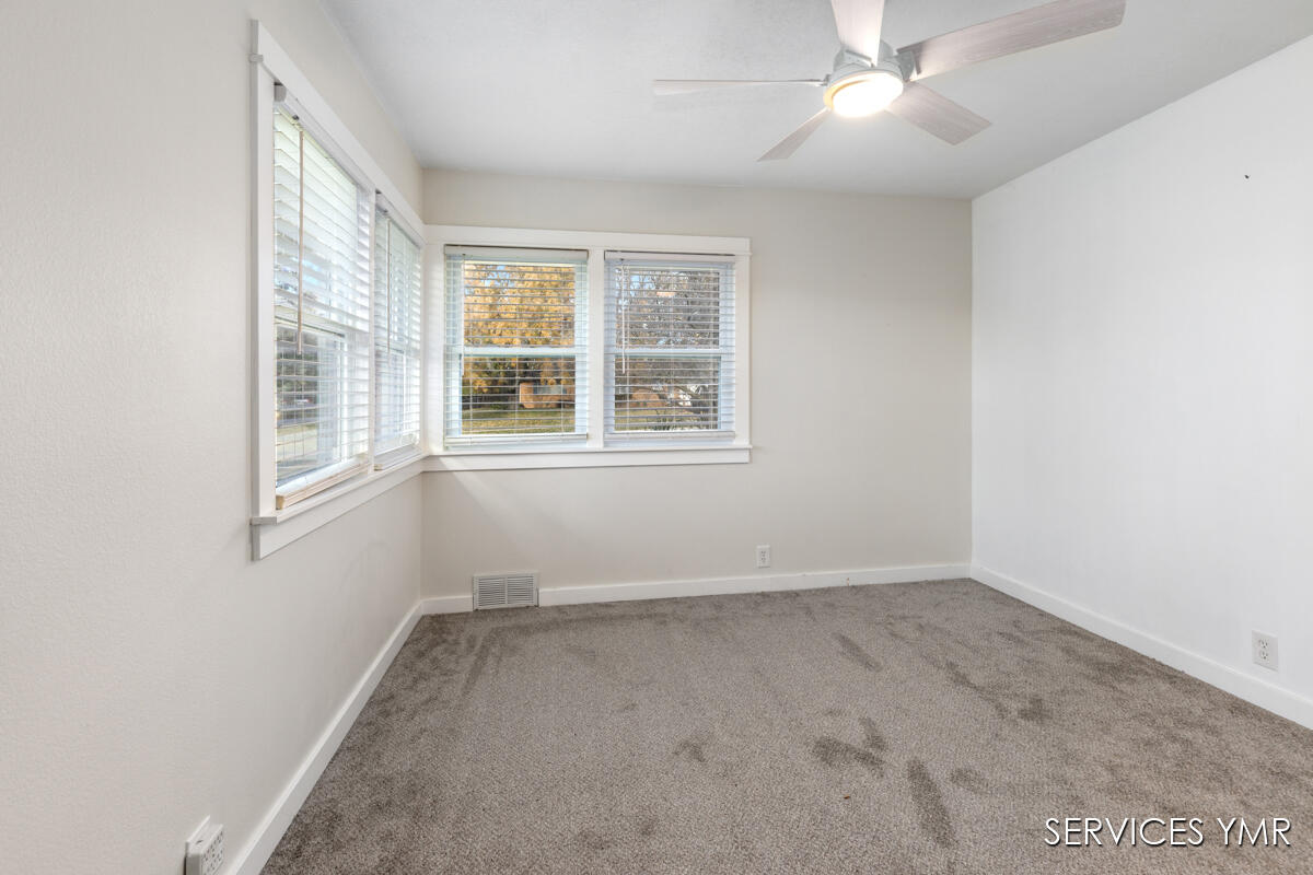 1720 Rondo Street Southeast Kentwood, MI 49508 - Photo 11 of 36 ROOM1