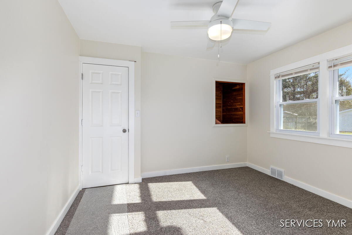 1720 Rondo Street Southeast Kentwood, MI 49508 - Photo 13 of 36 ROOM 3