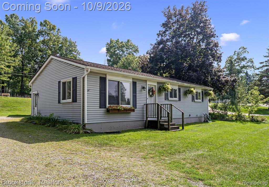 4895 Clarkston Road Clarkston, MI 48348 - Photo 2 of 20 Gallery Image 2