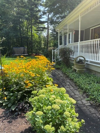 215 North Sturbridge Road Charlton, MA 01507 - Photo 3 of 20