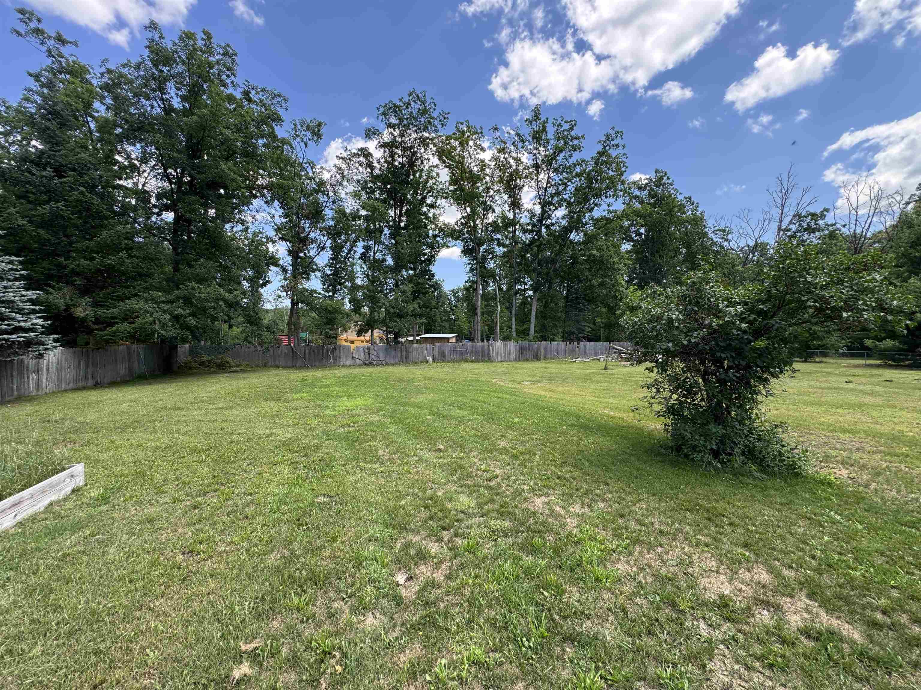 5017 Elizabeth Street Prescott, MI 48756 - Photo 8 of 29 1948023-9d1d3d95-d751-49d3-996a-961225b45335.JPG