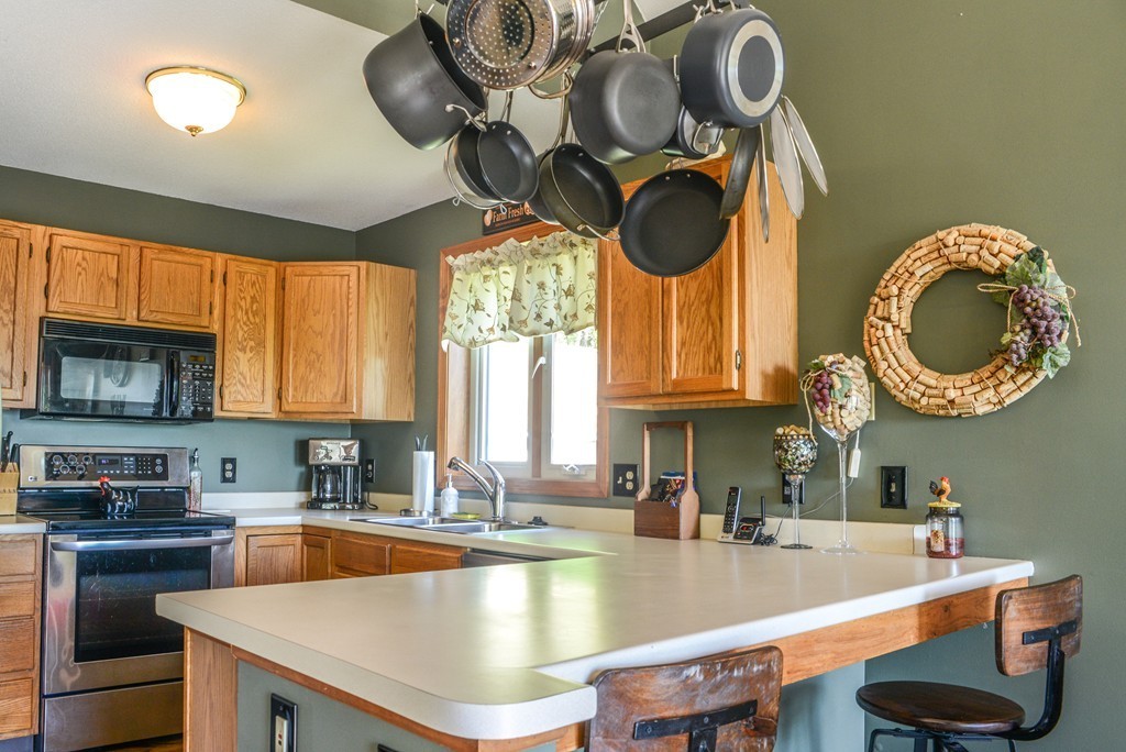 58 Birch Bluff Road Montgomery, MA 01085 - Photo 7 of 30