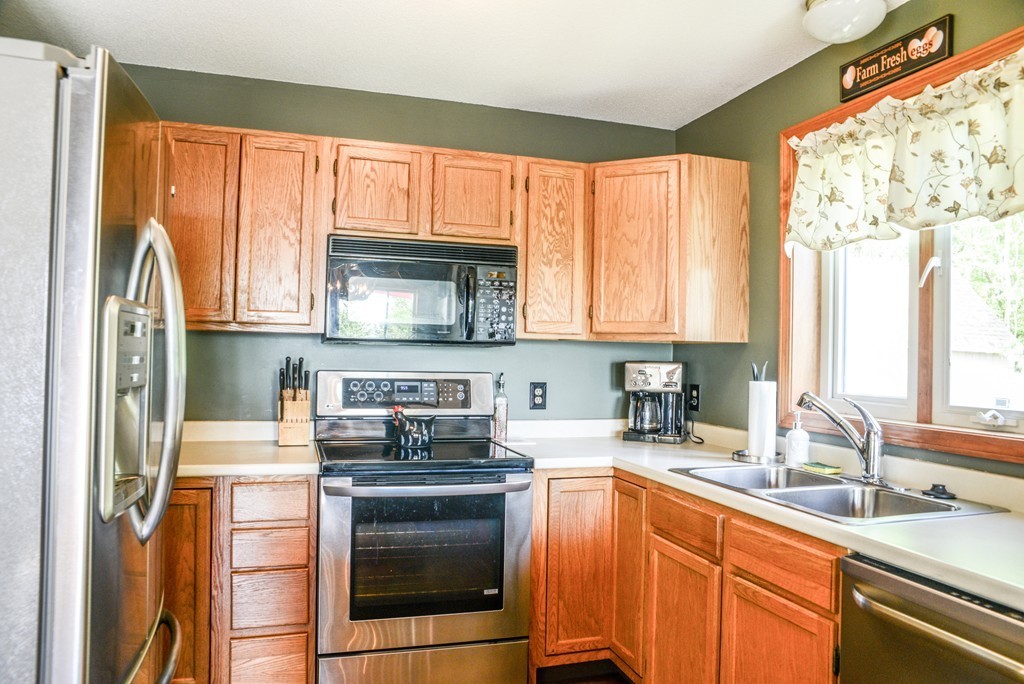58 Birch Bluff Road Montgomery, MA 01085 - Photo 8 of 30
